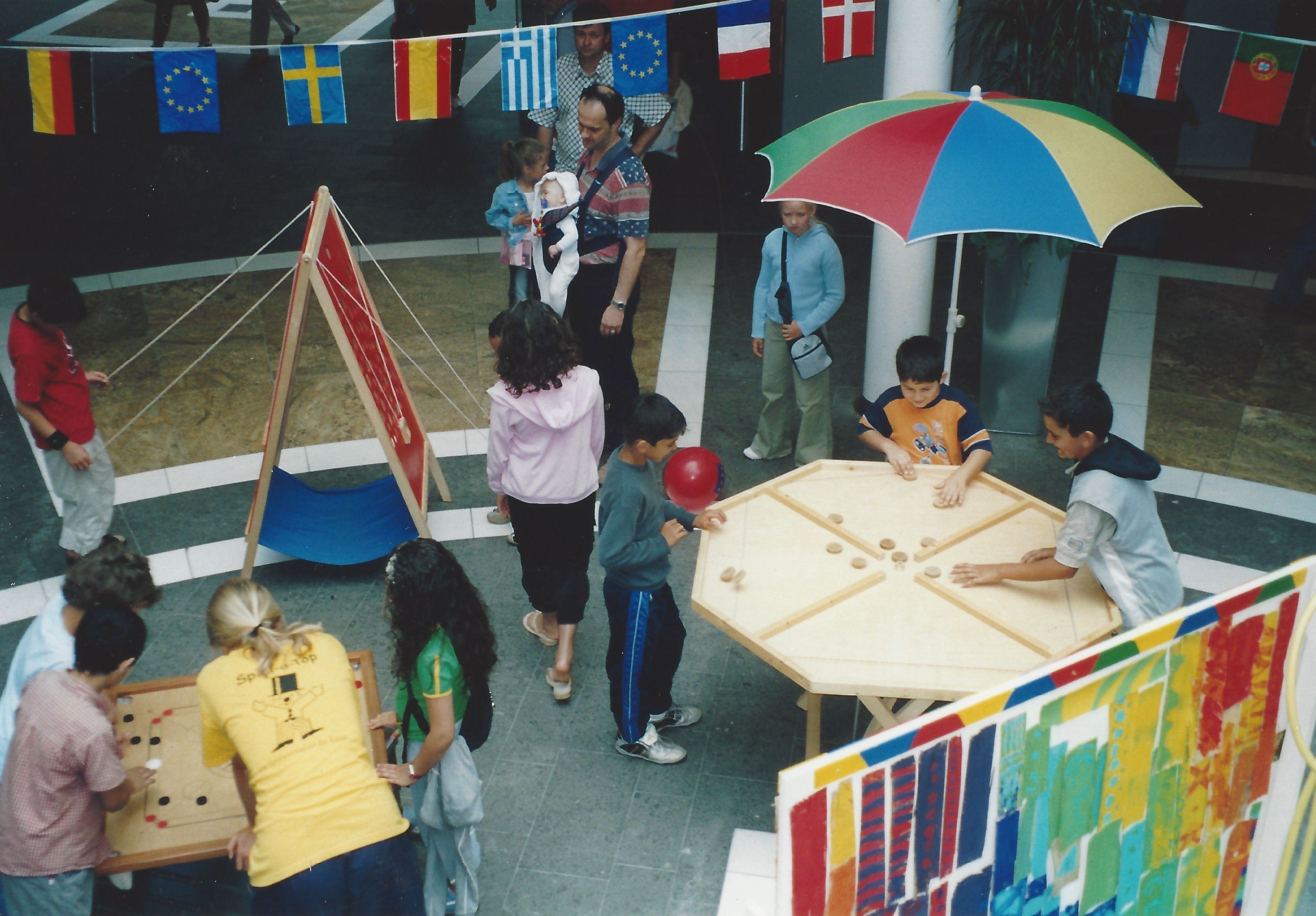 Kinderunterhaltung im Einkaufszentrum in Esslingen